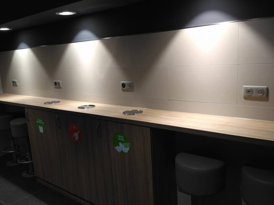 Installation d'éclairage électrique — réalisation HE2M à Libourne